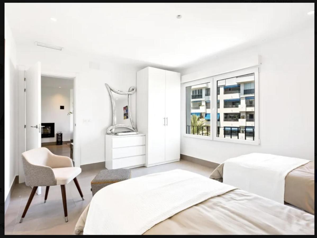 Puerto Banus Luxury Apartment Located In Harbor Marbella Eksteriør bilde